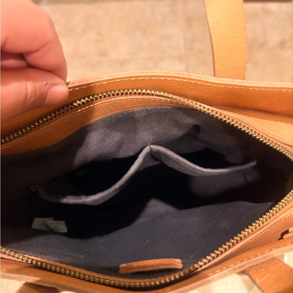 🩷MADEWELL🩷Tan Leather Tote with Cream & Mint crossbody strap - Picture 14 of 15